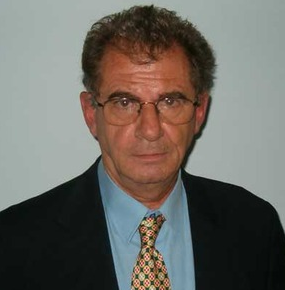 Florin Zamfirescu trăieşte pe cai mari, la 73 de ani: are maşină de 21.000 euro. De unde a avut banii