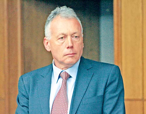 Laszlo Borbely ii arata usa Romaniei lui Laszlo Kover!