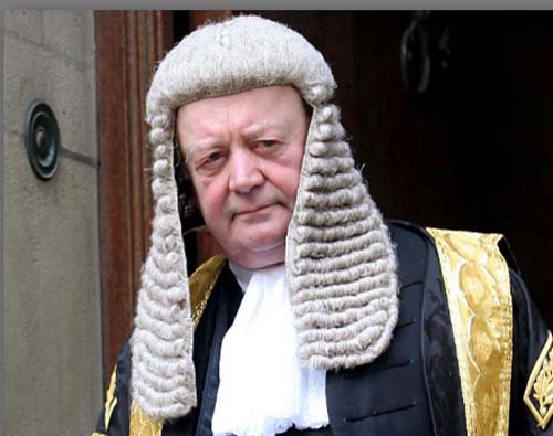 Calomniatorii britanici online, deferiti justitiei