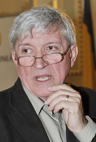 Mircea Diaconu vrea sa bea cafeaua procurorilor, dar pe sest