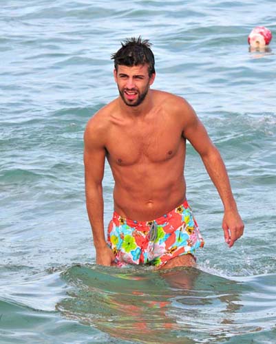 Vezi cine este cel mai tare fotbalist de la Euro 2012 in viziunea homosexualilor!
