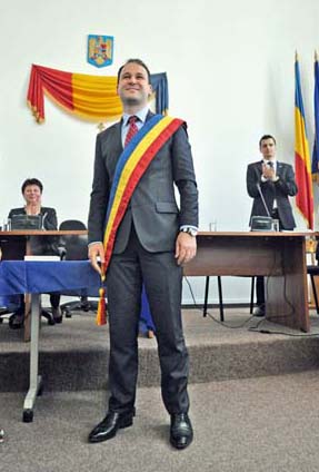 Mi-s primarul de la 3!