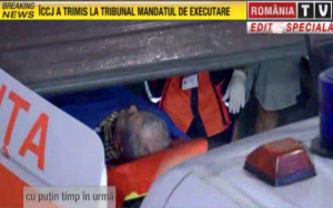 adrian nastase bagat in ambulanta - Ziarul National