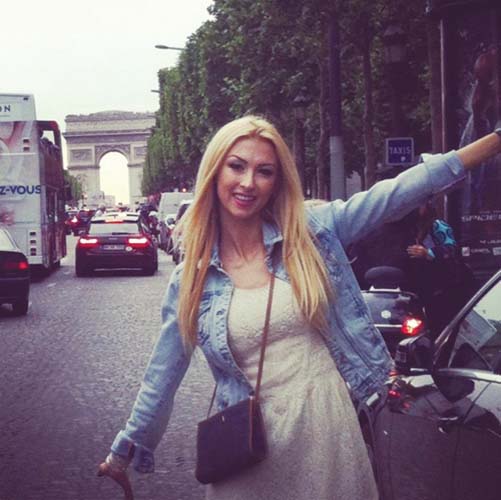 Andrea Balan s-a frantuzit la Paris