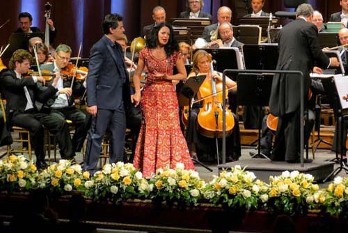 Angela Gheorghiu e si comandor, si ambasador