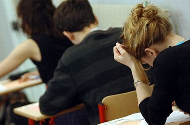 BACALAUREAT 2012 – Luni, 2 iulie, incep probele scrise. VEZI calendarul examenelor!