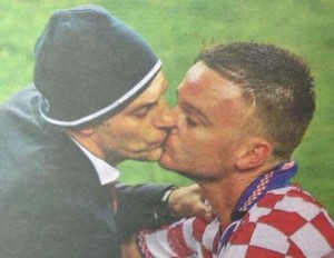 bilic_kiss_2 - Ziarul National