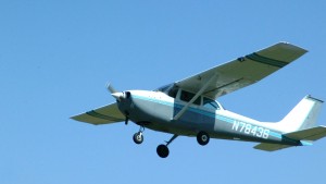 avion mic - Ziarul National