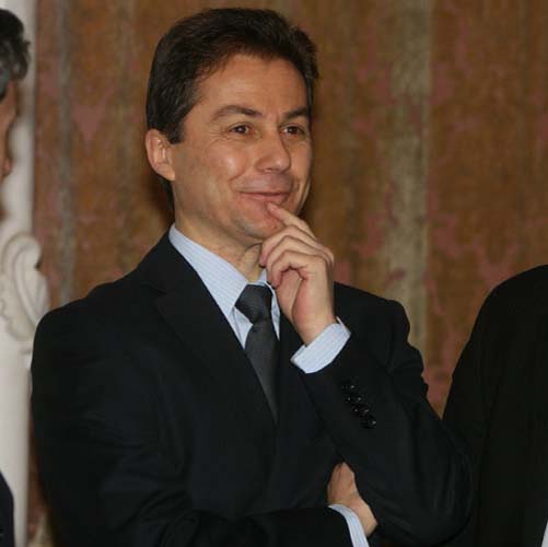 Seful DNA, protejat de „Mafia legumelor”!