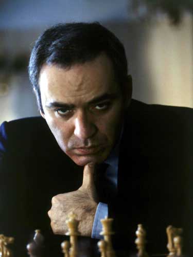 Garri Kasparov a trecut de la sah la Bilderberg