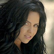 VIDEO – Inna a lansat o noua melodie, „INNdiA”, cu un sound diferit. Asculta si tu!