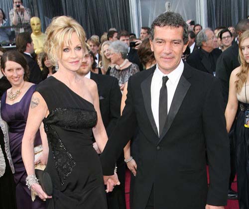 Melanie Griffith il insala pe Banderas la sfatul lui Demi Moore