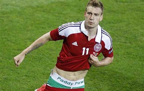 Danezul Bendtner a luat bani de la pariori