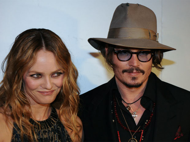 E oficial: Johnny Depp si Vanessa Paradis s-au despartit, dupa o relatie de 14 ani!
