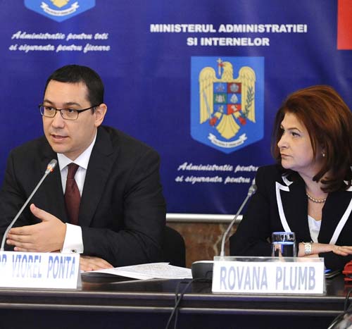 Ponta scuipa in sanul Rovanei Plumb de “pisica neagra”!