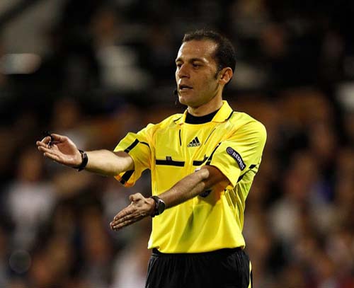 Portughezii vor sa recuze arbitrul din semifinala cu Spania