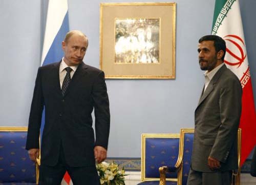 Putin contraataca pe toate planurile
