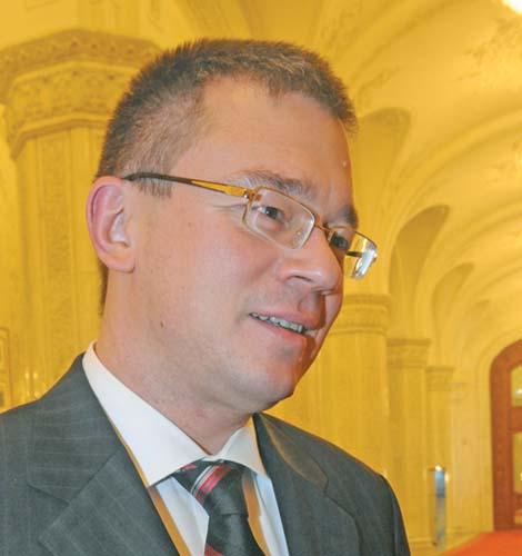 Blaga nu-l vrea pe Razvan Ungureanu la bordul PDL-ului