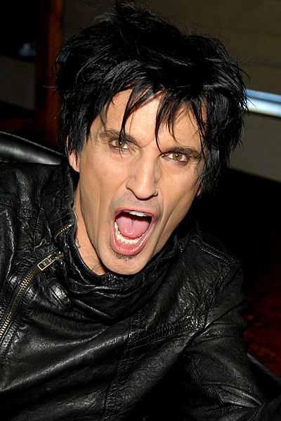Tommy Lee: Am auzit ca sunt niste fete absolut fantastice in Romania