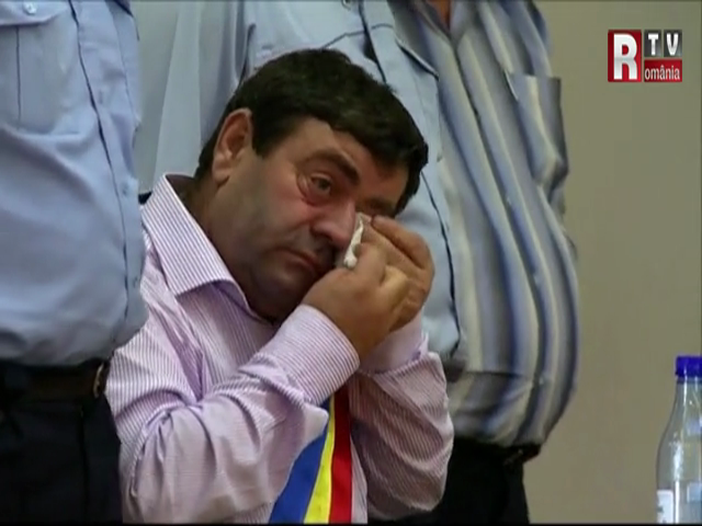 Primarii din Jilava si Magurele au fost adusi sa depuna juramantul in catuse