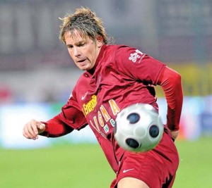 2.FOTBAL:RAPID BUCURESTI-CFR CLUJ 1-4,LIGA 1 (17.10.2009) - Ziarul National