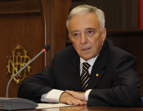 Mugur Isarescu, catre politicieni: Cine nu stie sa dialogheze, sa plece acasa