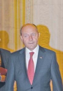 TRAIAN BASESCU-FANE (428) copy_1 - Ziarul National