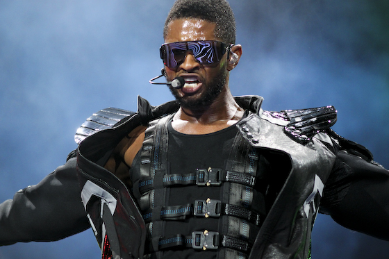 Drama in familia lui Usher: Fiul sau vitreg a murit