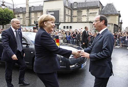 Prietenia franco-germana, umbrita de profanari de morminte