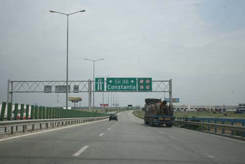 „Zbura” cu 225 de kilometri la ora pe Autostrada Soarelui