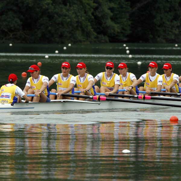 Londra 2012: Fetele din echipajul Romaniei de 8 plus 1, in recalificari