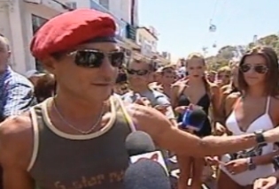 Radu Mazare a dus fete „cu buletine la bikini” la vot la Mamaia -VIDEO