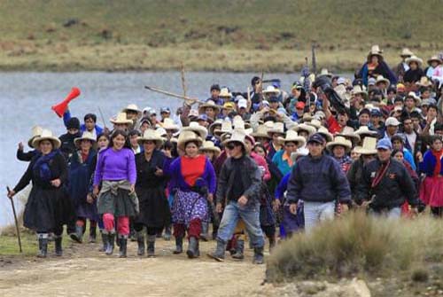 Revolta in Peru impotriva exploatarii unei mine de aur