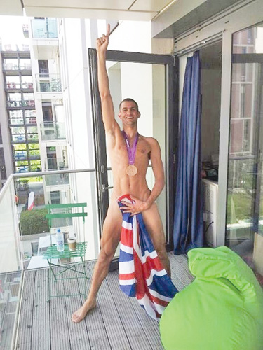 Britanicul Robbie Grabarz, in drapelul gol la Olimpiada!