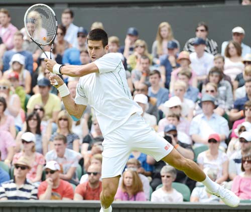Djokovic si-a taiat cu fierastraul toate rachetele folosite la J.O.