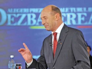 TRAIAN-BASESCU-FANE-(286) - Ziarul National