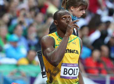 Atletul Usain Bolt, provocare spectaculoasa : „Vreau sa joc fotbal la Manchester United!”
