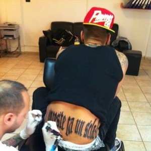 alex velea tatuaj - Ziarul National