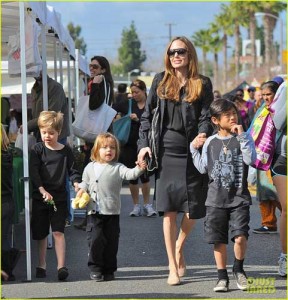 angelina-jolie-kids- - Ziarul National