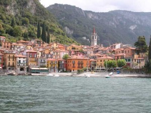 case-lacul-como - Ziarul National