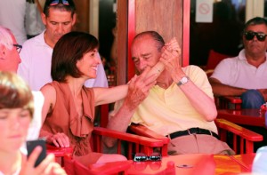 JACQUES CHIRAC SUR LA TERRASSE DU SENEQUIER A SAINT-TROPEZ - Ziarul National