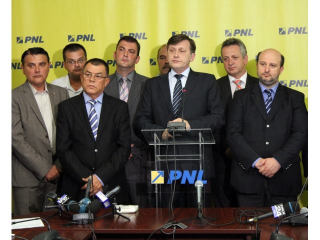 PNL, in razboi cu fostul ministru Ioan Rus