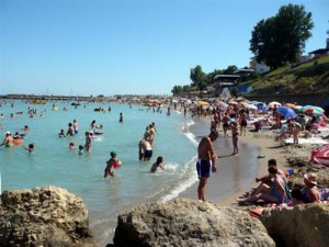 turisti_marea_neagra_67920200 - Ziarul National