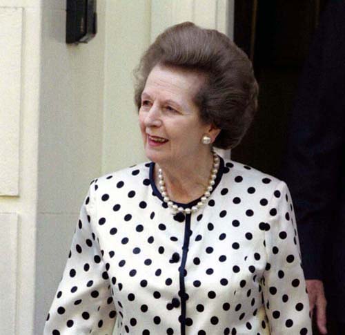 Fustele Doamnei de Fier Margaret Thatcher se vand cu zeci de mii de dolari