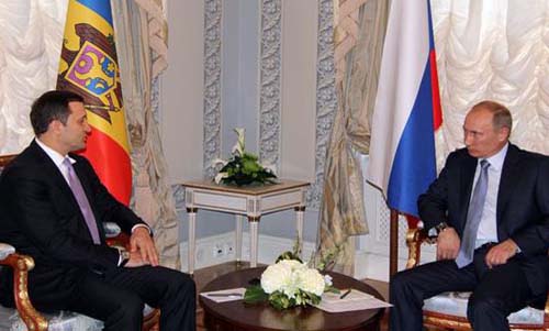 Putin ii ademeneste pe moldoveni cu gaze mai ieftine