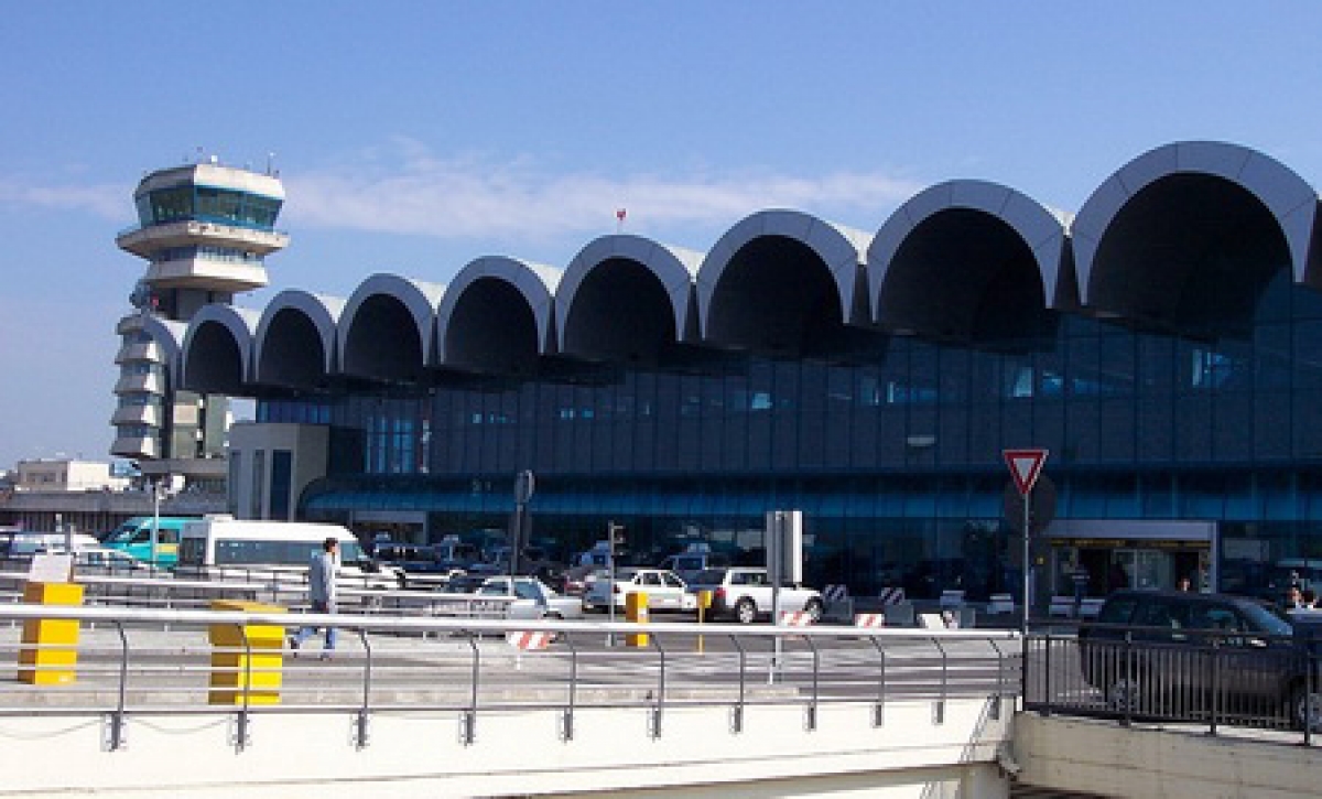 Avarie la sistemul de climatizare al Aeroportului Henri Coandă. Zona de îmbarcare, cea mai afectată