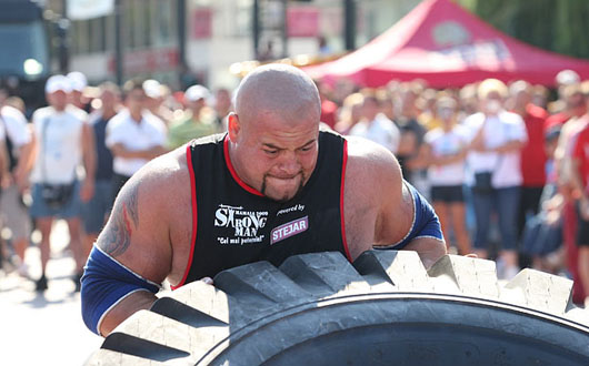 „Strongest man” Alin Popa s-a inecat la Apa. Trupul sau, de negasit