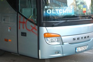 autocar-oltchim-zalau-vandalizat - Ziarul National
