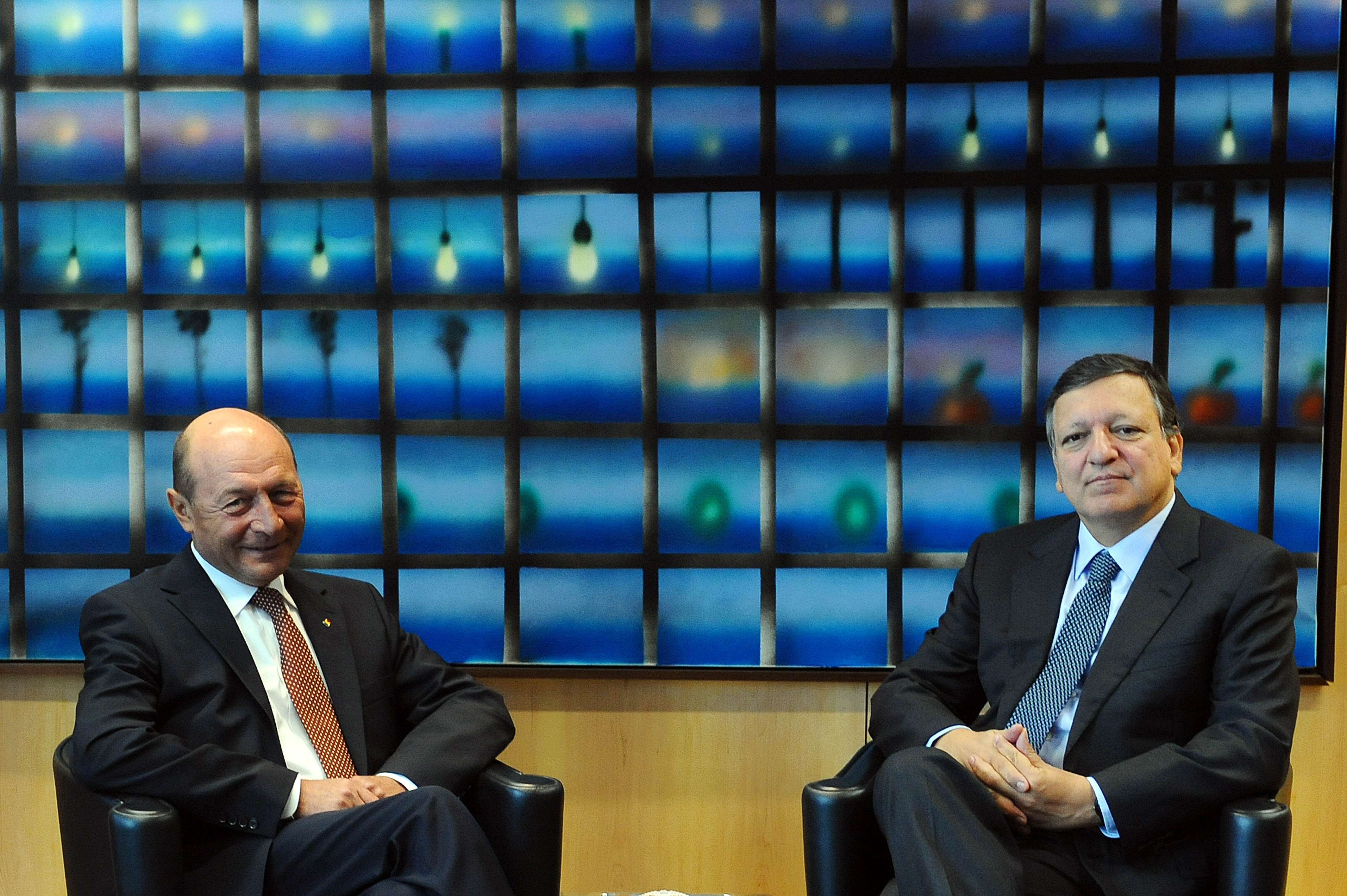 Ce i-a spus Barroso lui Basescu, la intalnirea de la Bruxelles