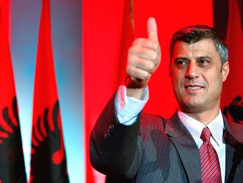 Kosovo e de ieri „pe deplin suverana”. Sarbii contraataca